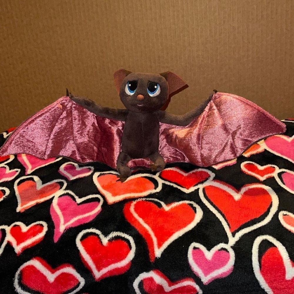 Hotel Transylvania Mavis Bat ￼poseable wings, plush wingspan 16 inches long 2012